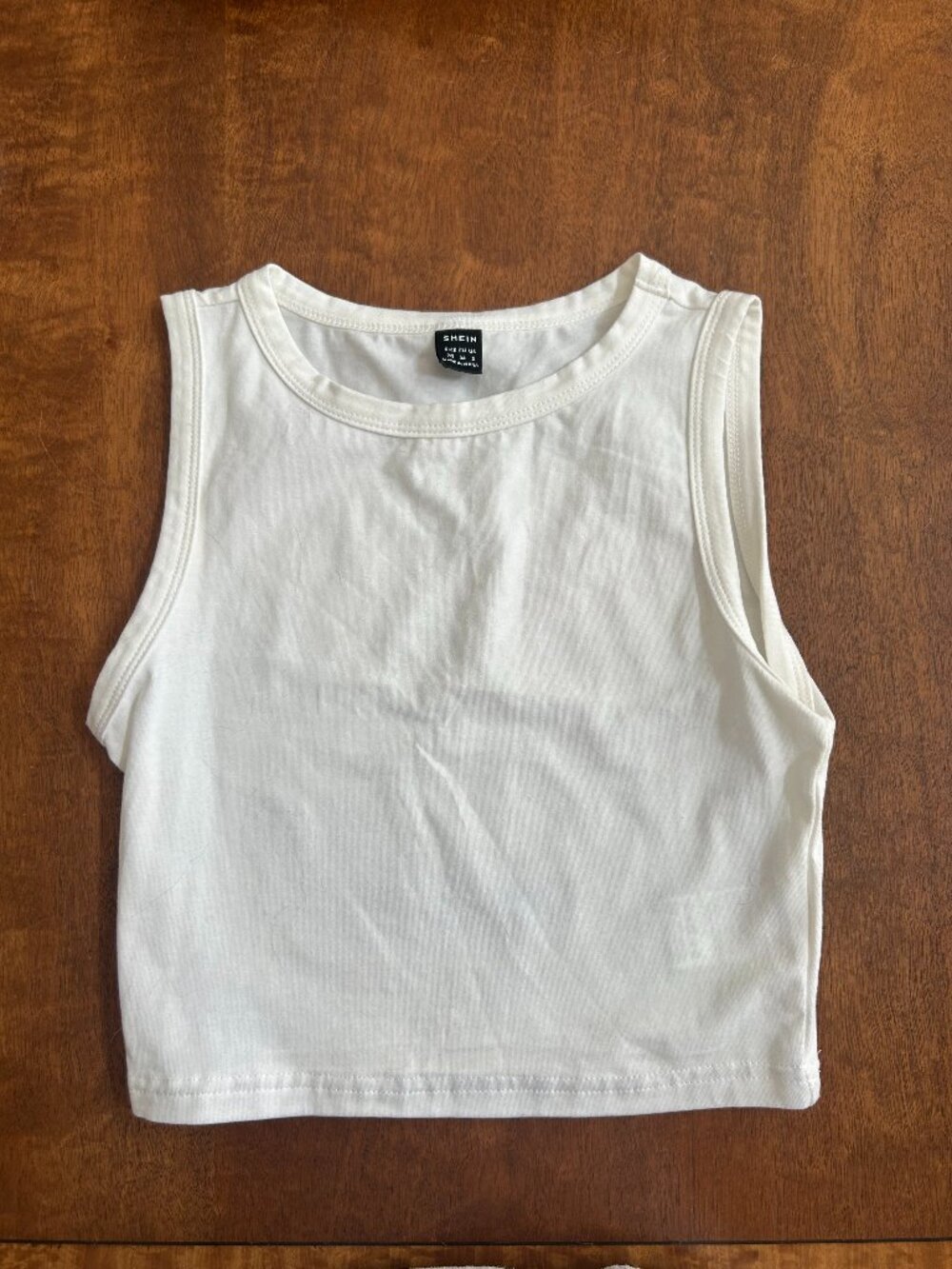 White plain cropped tank top